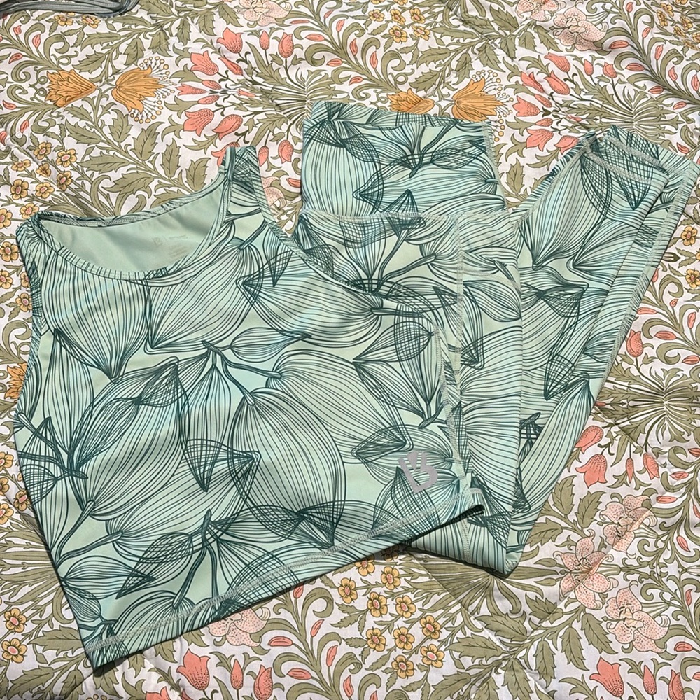 Buff bunny, green set size large
